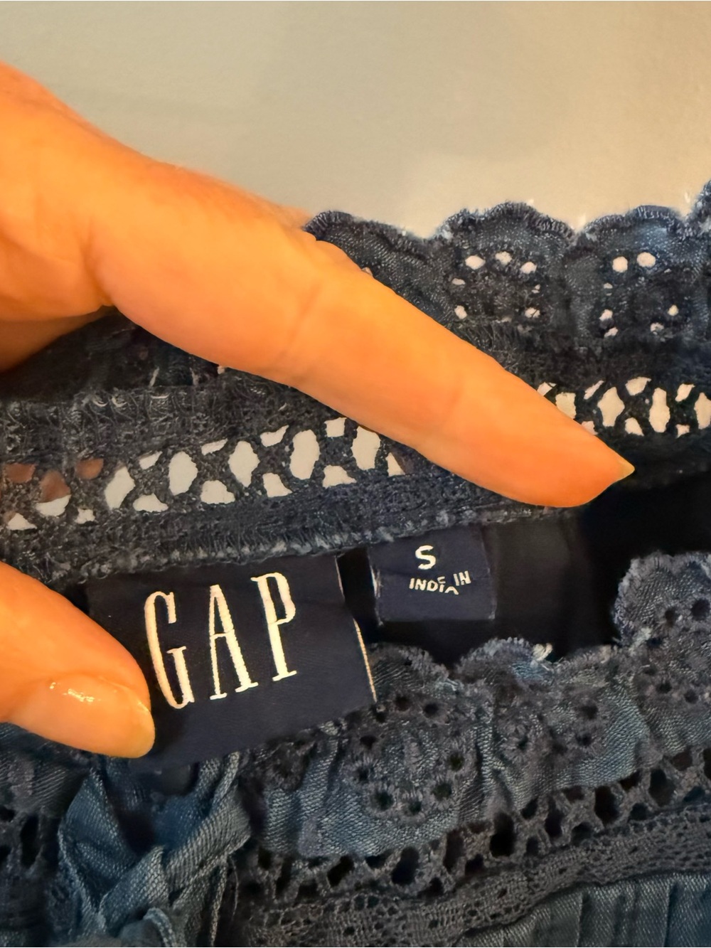 Gap eyelet Lace-Trim Maxi Dress - Picture 4 of 5